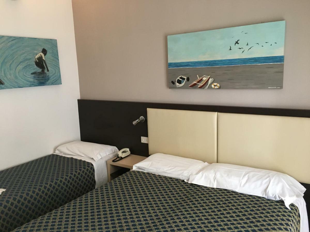 Hotel Rudy Cervia Exterior foto